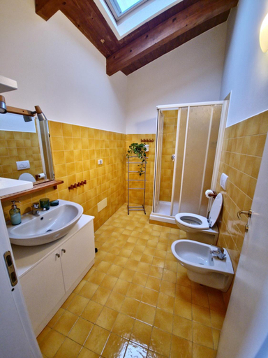 Bathroom 2, Corte Galliera 2 - self check-in, Bologna