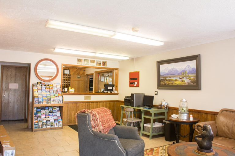 Public Area 2, Flat Creek Inn, Teton