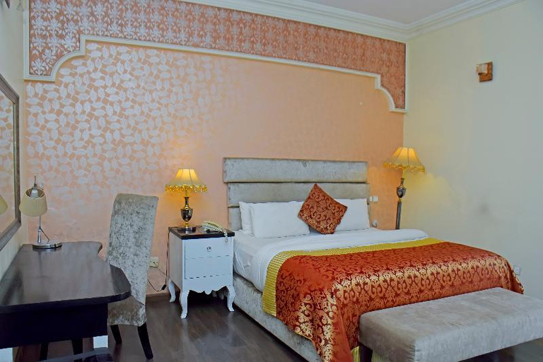 Bedroom 2, Sandralia Hotel, AbujaMun