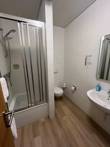 Bathroom 5, Hotel Wolfsjager, Coesfeld