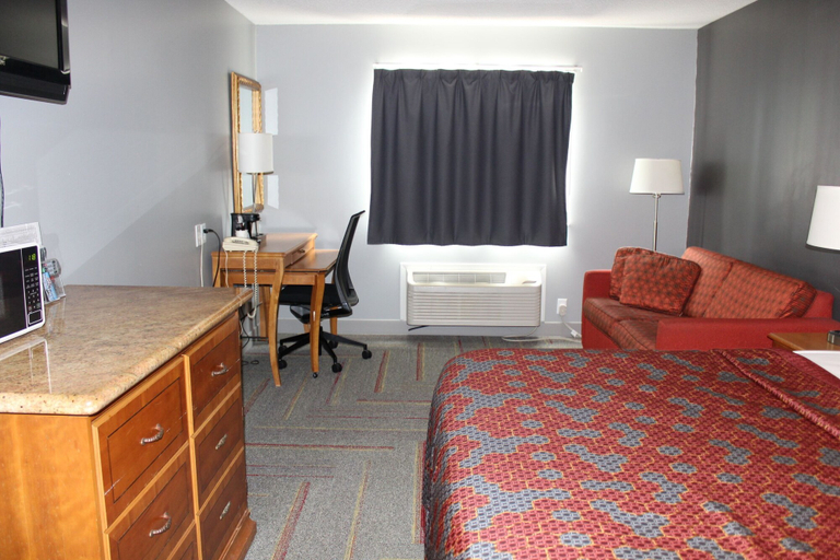 Others 4, American Inn And Suites Ionia, Ionia