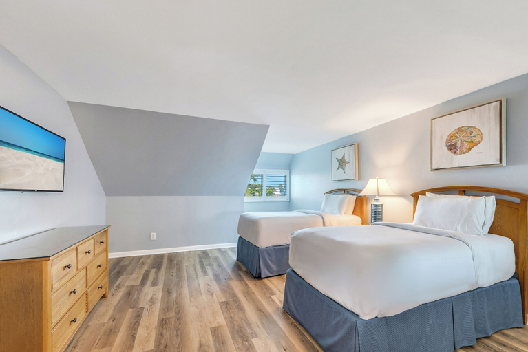 Bedroom 2, South Seas, Lee