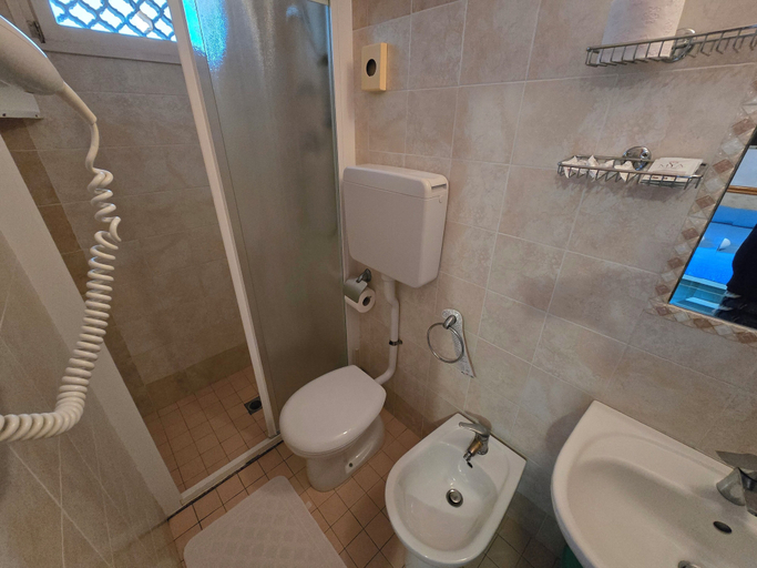 Bathroom 3, Hotel Rosa, Forli' - Cesena