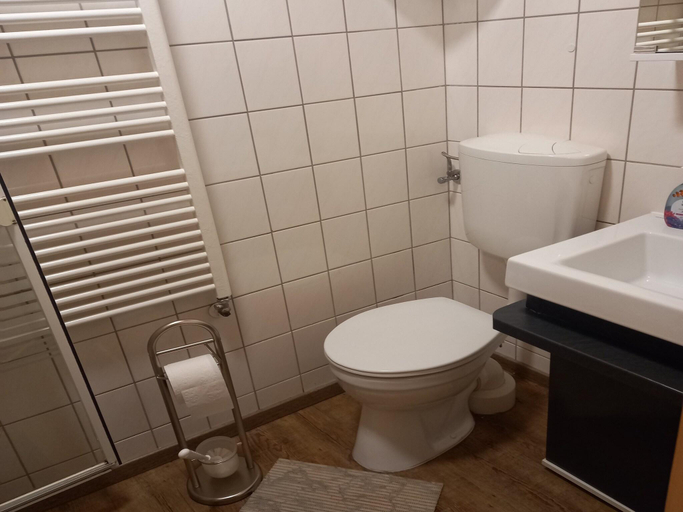 Bathroom 3, Ferienhaus in Stormbruch mit Terrasse, Waldeck-Frankenberg