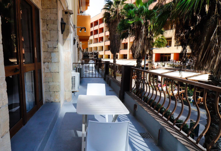 Others 2, Napoli Suites, St Julian's