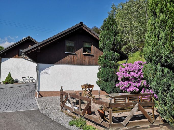 Others 3, Apartment near Rennsteig, Sonneberg