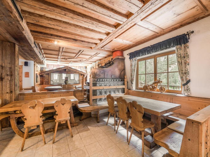 Food & Drinks 4, Chalet in Stubaital by Ski Slope  Sauna, Innsbruck Land