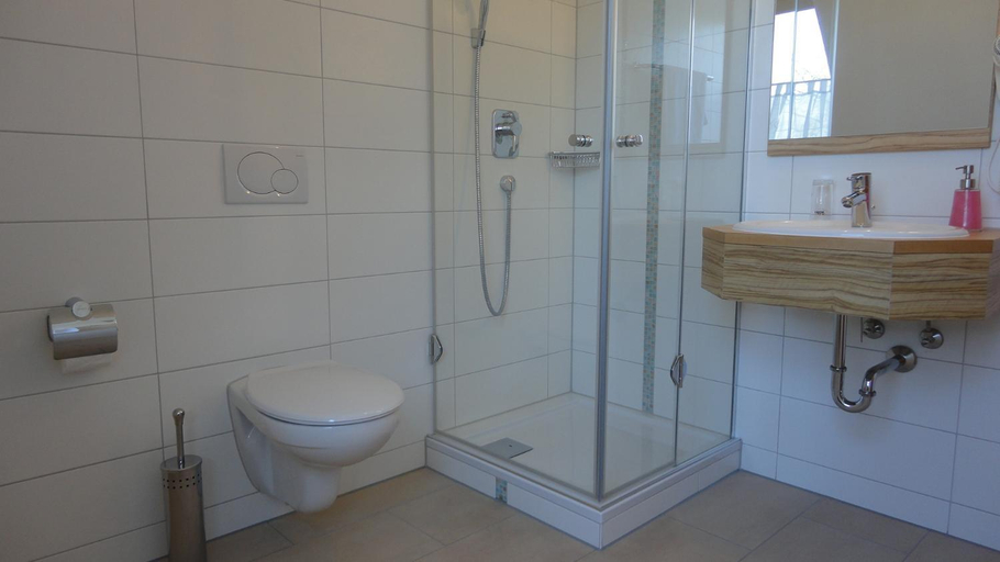 Bathroom, Gasthof Krone, Enzkreis