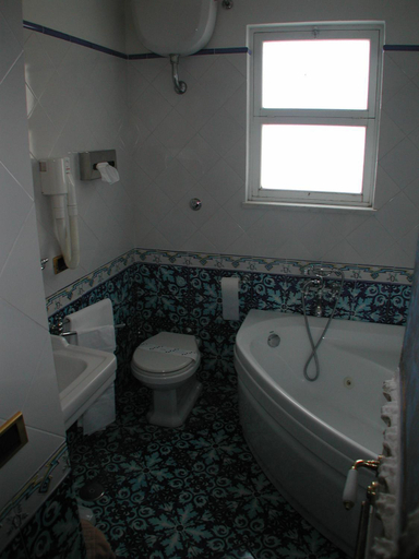Bathroom 5, Casa Raffaele Conforti, Salerno