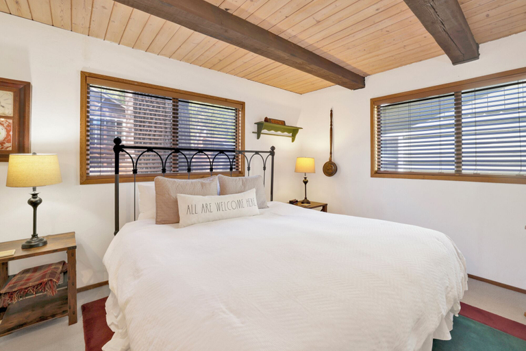 Bedroom 19