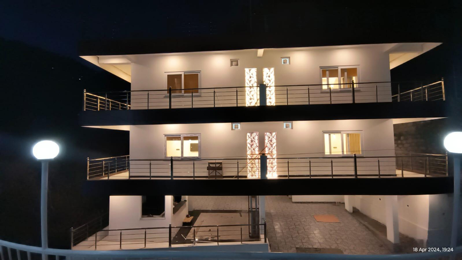 Others 5, Klyde Inn Creek Valley, Dehradun