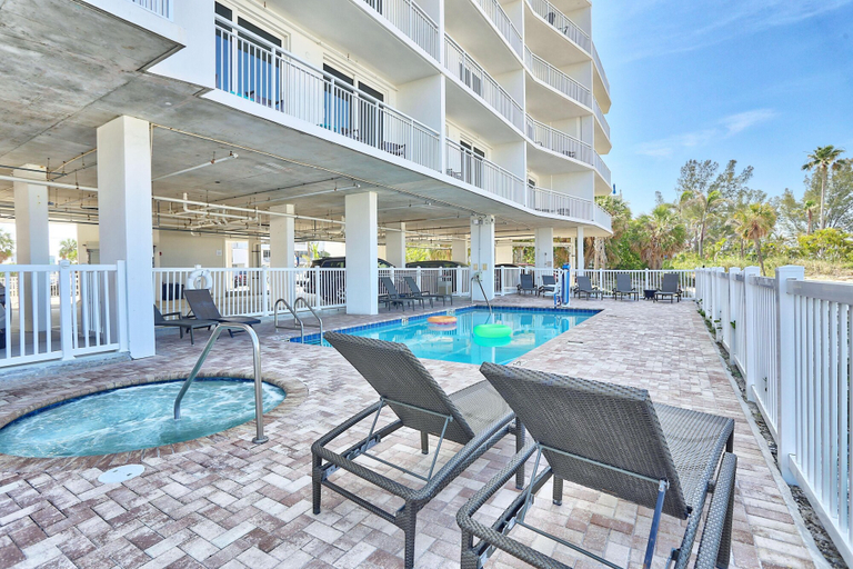 Sport & Beauty, Oceana 203 West, Pinellas