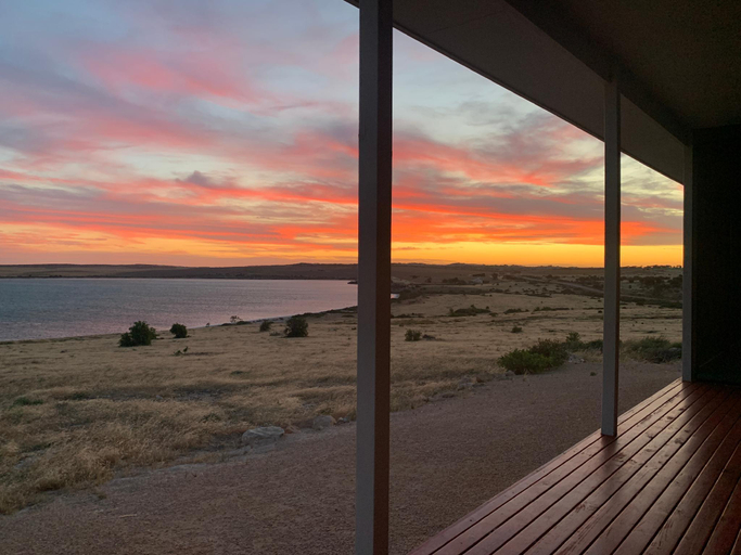 Others 3, Romantic Getaway with Stunning Views, Streaky Bay