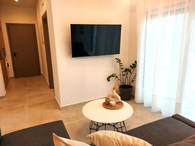 Room 3, ng Lique Pool Garden Apartment, Crete