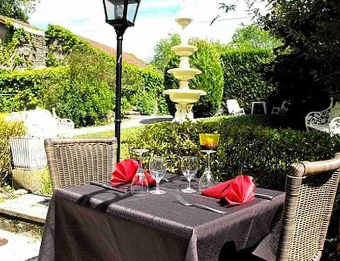 Food & Drinks 4, Logis Hotel Restaurant Les Capucins, Yonne