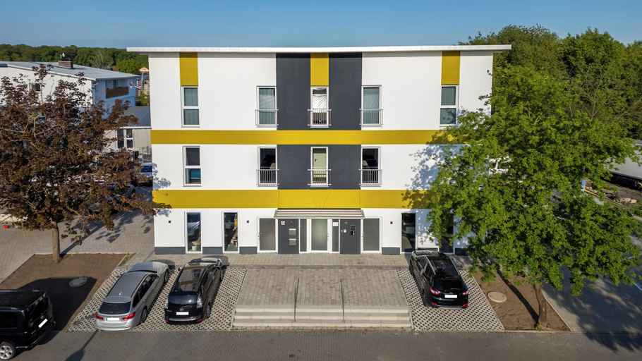 Exterior & Views, Lit Living-Luxury-Box Spring - Parking, Wetteraukreis