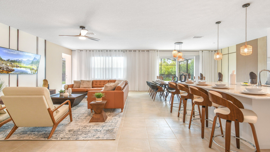 Food & Drinks 4, Luxury Home: Pool, Theater, Near Disney, Osceola