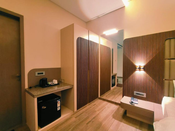 Bedroom 3, Hotel Akshay Palace Ahmednagar, Ahmadnagar