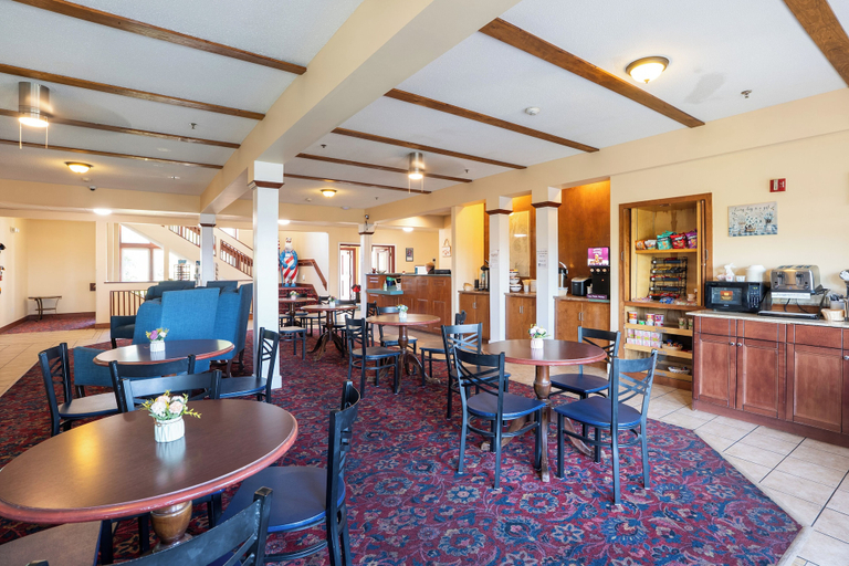 Food & Drinks 5, Fireside Inn & Suites - Belfast, Waldo