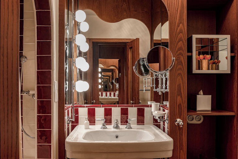 Bathroom 4, Chateau Des Fleurs, Paris