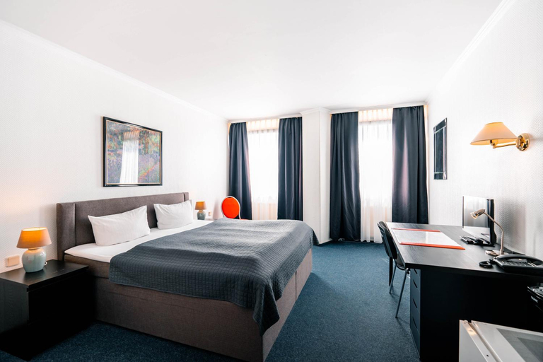 Bedroom 3, Hotel Berliner Baer, Berlin