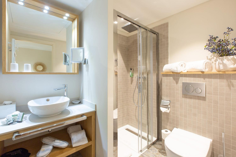Bathroom 4, Cantemerle Spa & Restaurant, Alpes-Maritimes