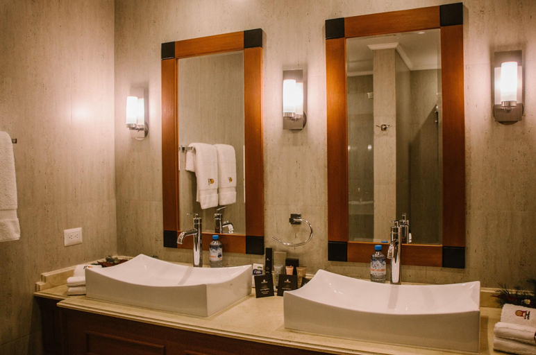 Bathroom 4, Taypikala Deluxe Valle Sagrado, Urubamba