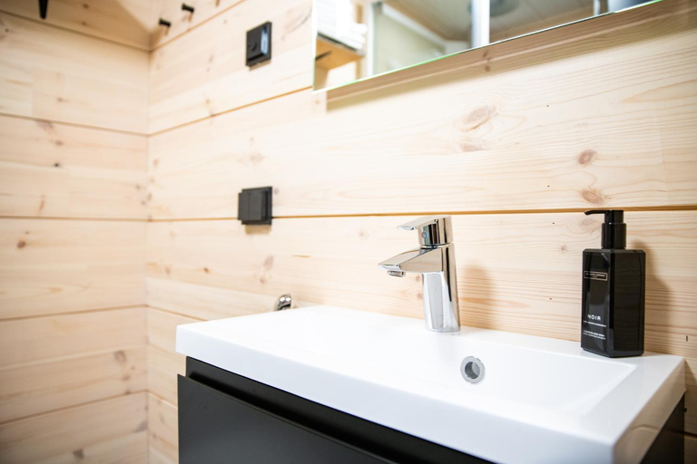 Bathroom, Kuuru Tunturilaakso by Kide Hotel, Northern Ostrobothnia