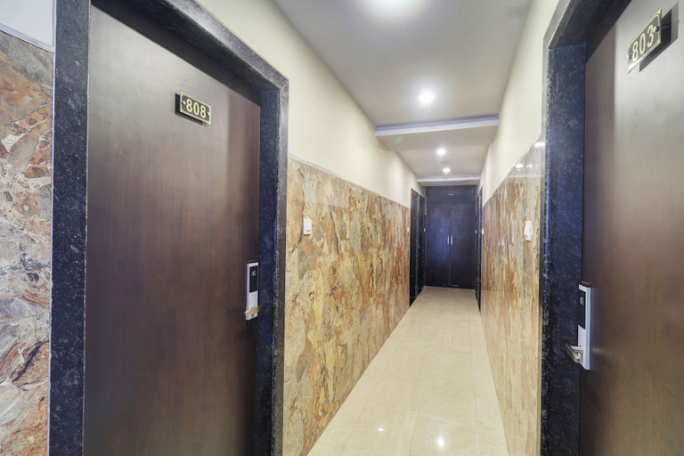 Others 1, Hotel Victoria Park, Mumbai City