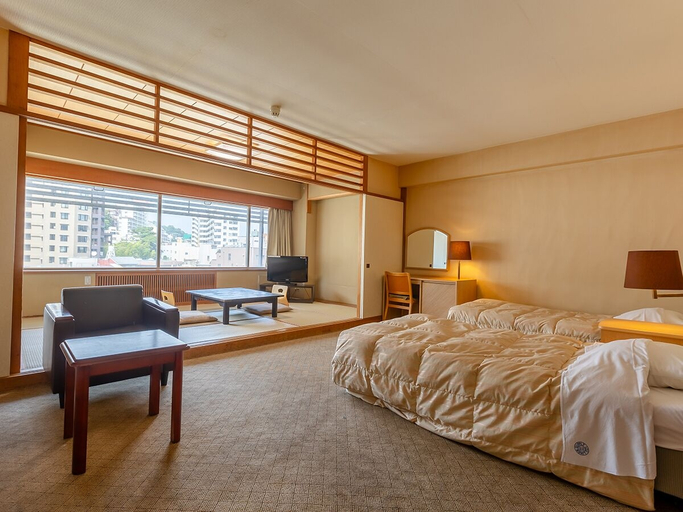 Bedroom 3, Atami New Fujiya Hotel, Atami