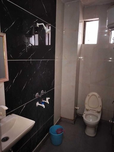 Bathroom, Hotel Green Snapper, Delhi