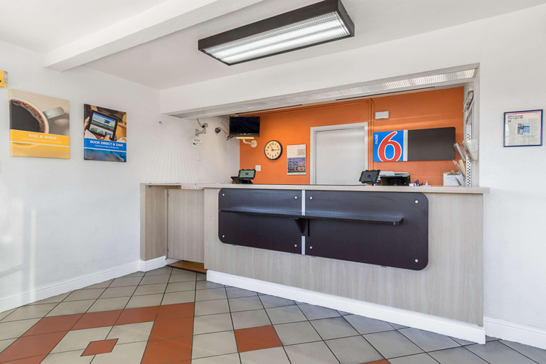 Public Area 3, Motel 6 Merced, CA - North, Merced