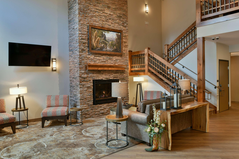 Public Area 2, GrandStay Hotel & Suites, Deschutes