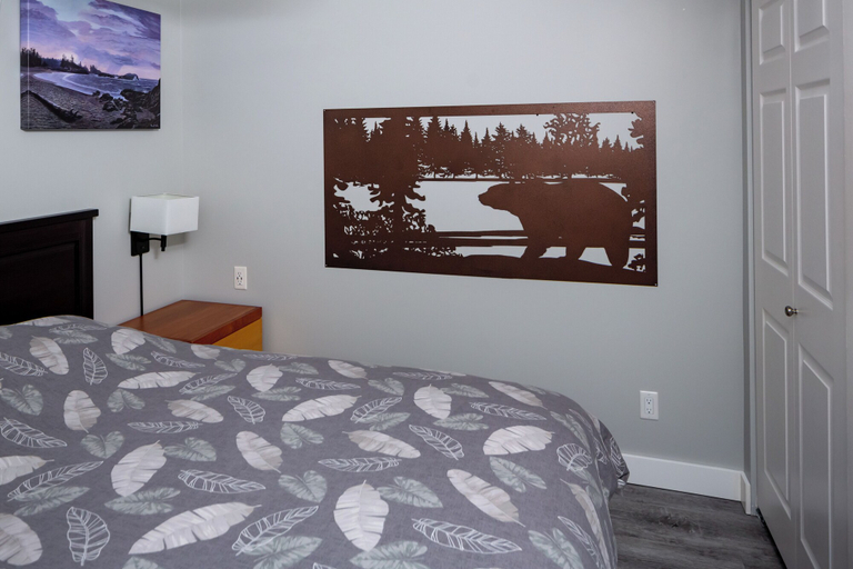 Bedroom 2, Chims Motel & Cabins, Alberni-Clayoquot