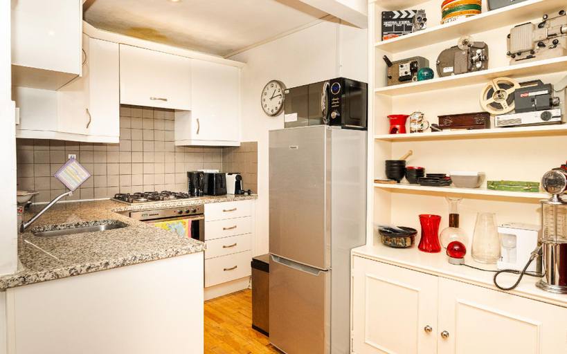 Others 4, 2 Bed Portobello Rd - moments from Tube!, London