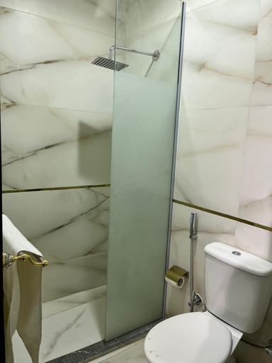 Bathroom 4, pyramids window, Al-Ahram
