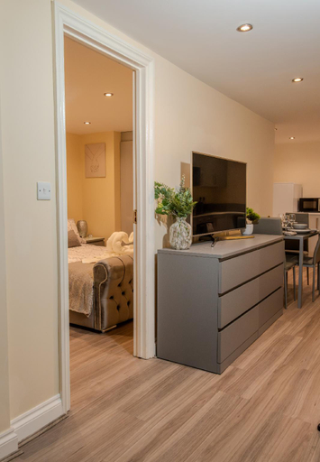 Others 4, Basement Apartment, London