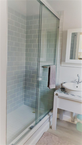 Bathroom 4, Stoneridge Cottage, Eden