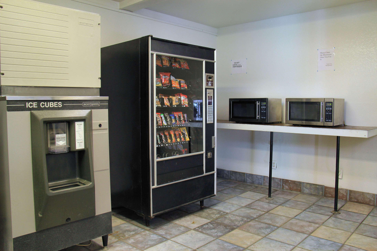 Public Area 5, Motel 6 Enfield, CT - Hartford, Hartford