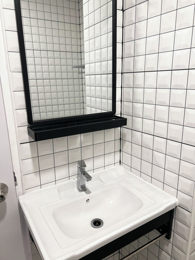 Bathroom 7