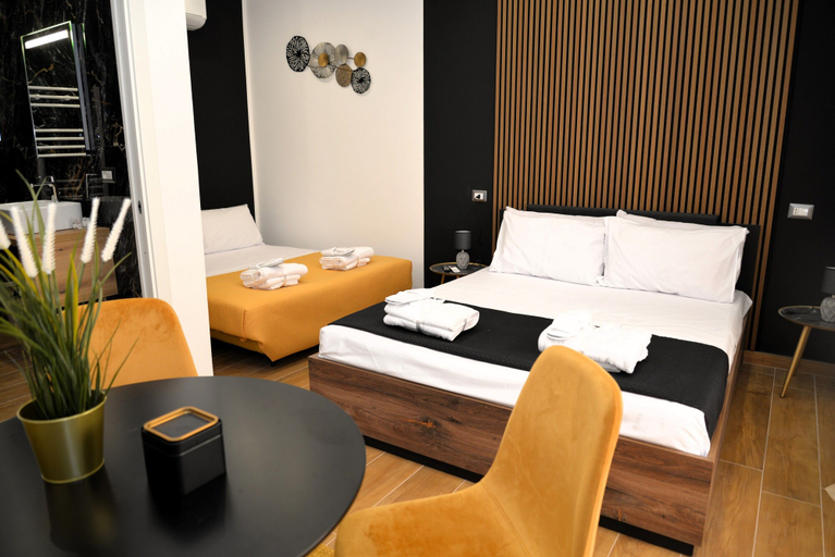 Bedroom 2, BlackWoody Contemporary Rooms - Napoli Centro Storico, Napoli