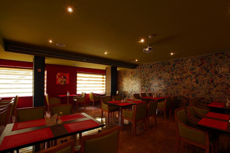 Food & Drinks 4, Park Residency, Kozhikode