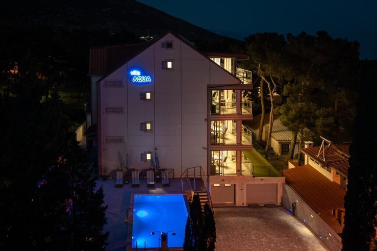 Exterior & Views 2, VILLA AQUA - Adults Only, Bol