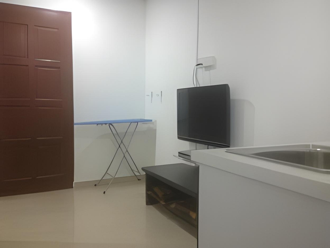 Others 5, Three Rooms Golden Shower 24 hours check in, Malacca City