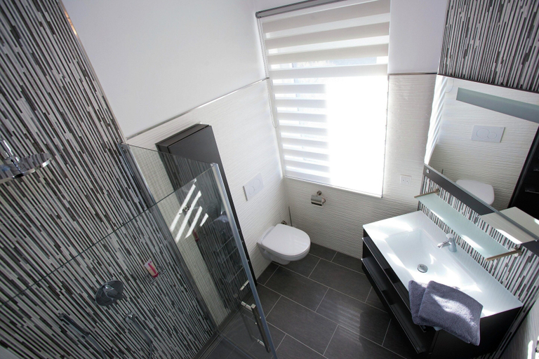 Bathroom 4, Apartment Near Thuringian Forest, Gotha