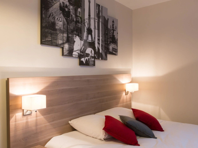 Bedroom 2, Storia Da Ennio, Yvelines