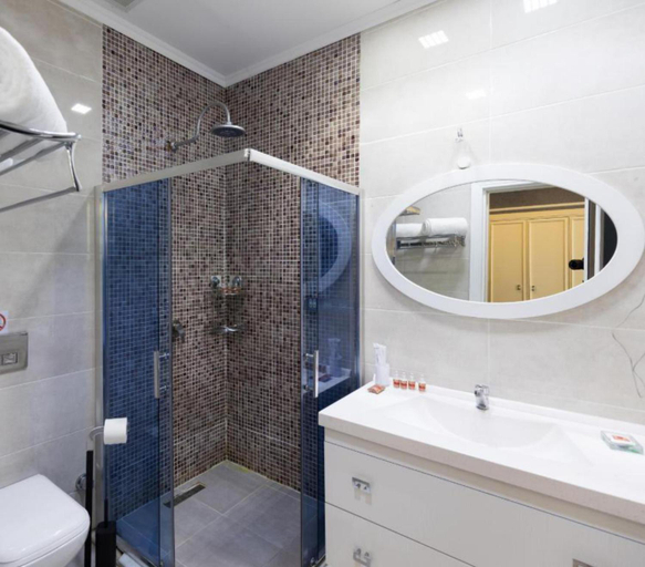 Bathroom 5, Dondar Hotel Formula 1 View, Baku