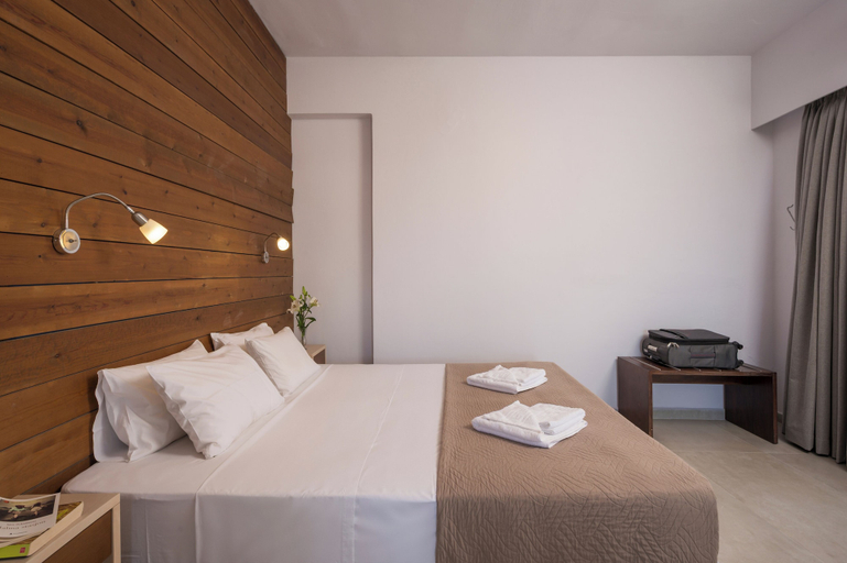 Bedroom 3, Esplanade Apartments, Crete