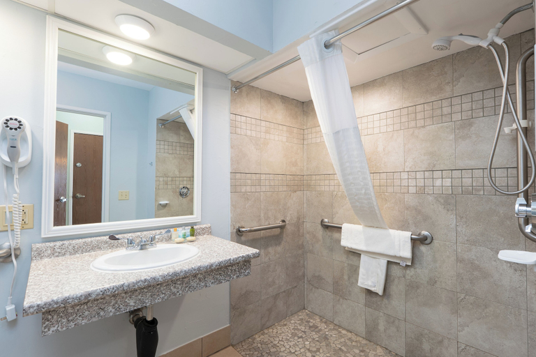 Bathroom 4, Fireside Inn & Suites - Belfast, Waldo