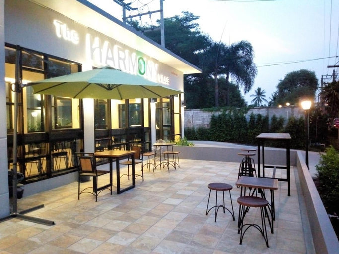 Food & Drinks 5, The Harmony Ville, Muang Phitsanulok